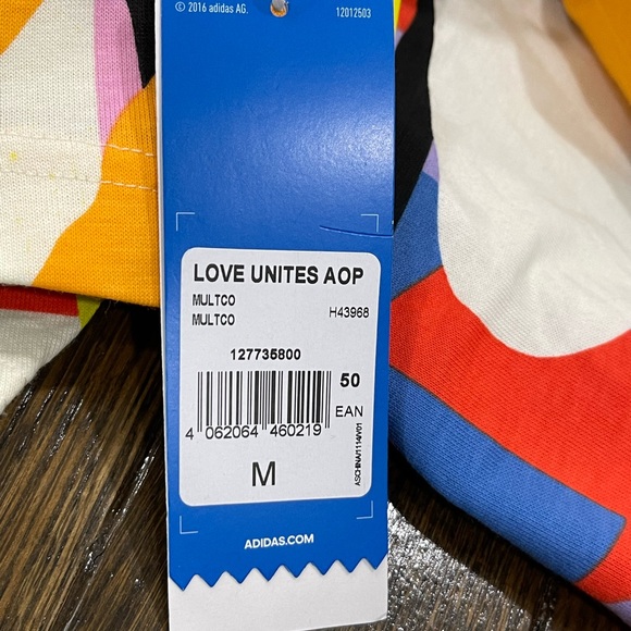 NWT Unisex Adidas Love Unites AOP Multicolor Camo T Shirt H43968 - Picture 5 of 8